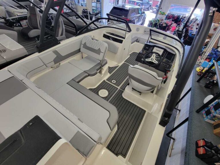 2025 Bayliner VR5 - Proarc Tower Pkg US-BLBX1465H425 [photo 17]